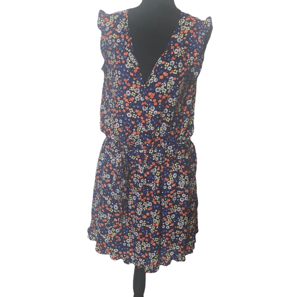 Qmack Navy Ditzsy floral in orange, yellow and white, size M, pockets, NWOT